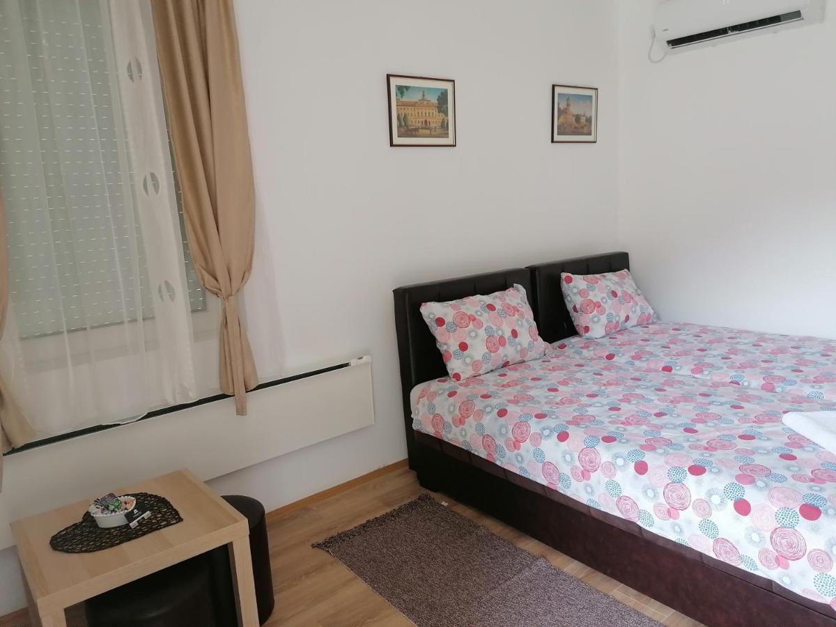 Prenociste Vojkic Apartment Сомбор Екстериор снимка