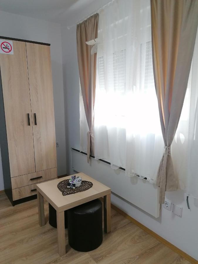 Prenociste Vojkic Apartment Сомбор Екстериор снимка